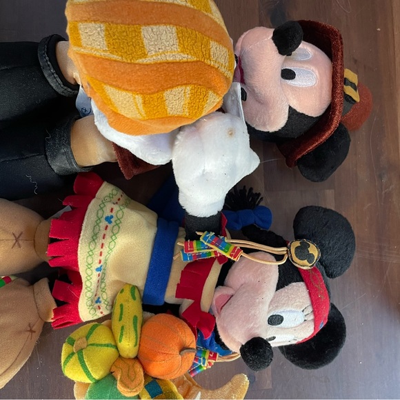 2003 Thanksgiving Mickey and Minnie Plush - Picture 2 of 9